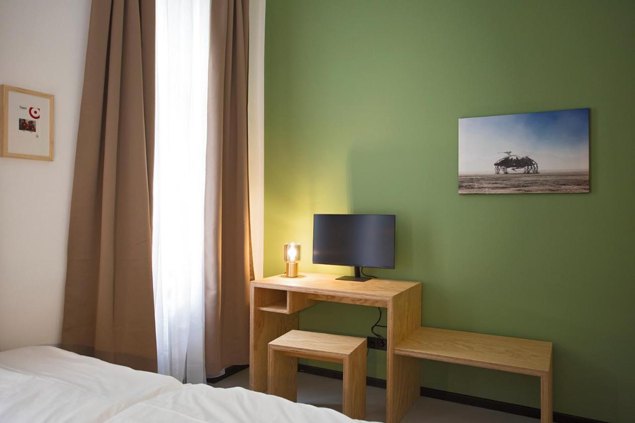 Schillinger-Berlin Am Tempelhofer Feld Aparthotel Exterior photo